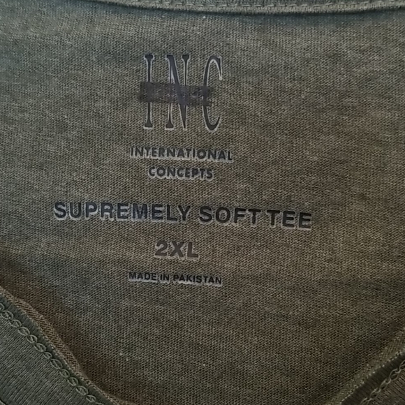 3 Piece Lot of Women's Plus Size 2X: 2 Tops, 1 Dress - Picture 4 of 13